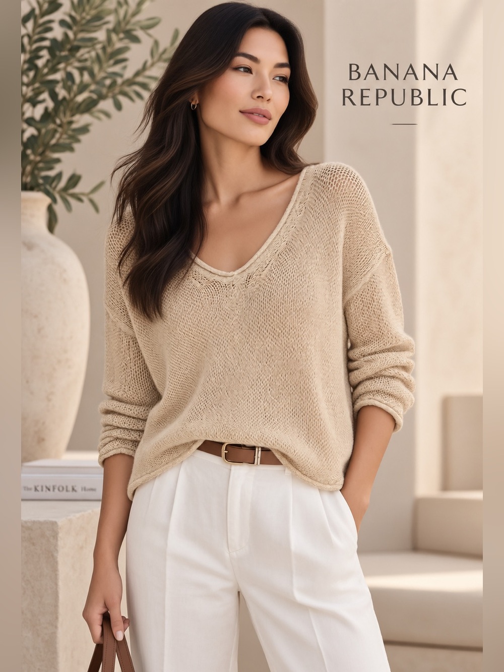 Banana Republic Women's Cream V-Neck Lightweight Sweater 🍁✨